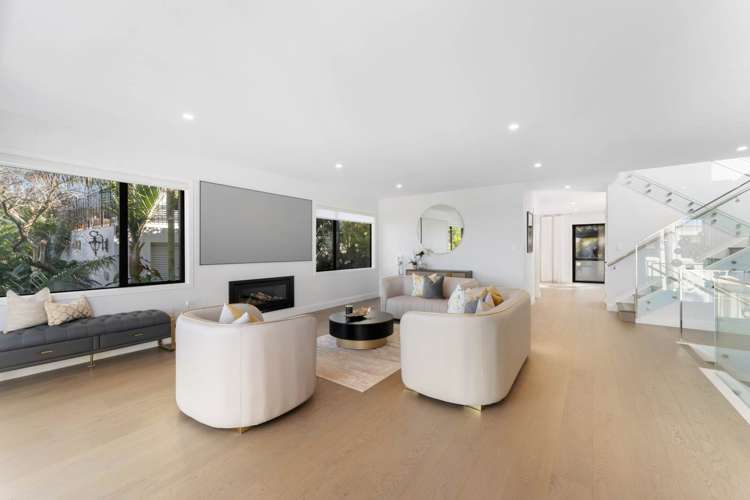 14b Beach Road Castor Bay_5