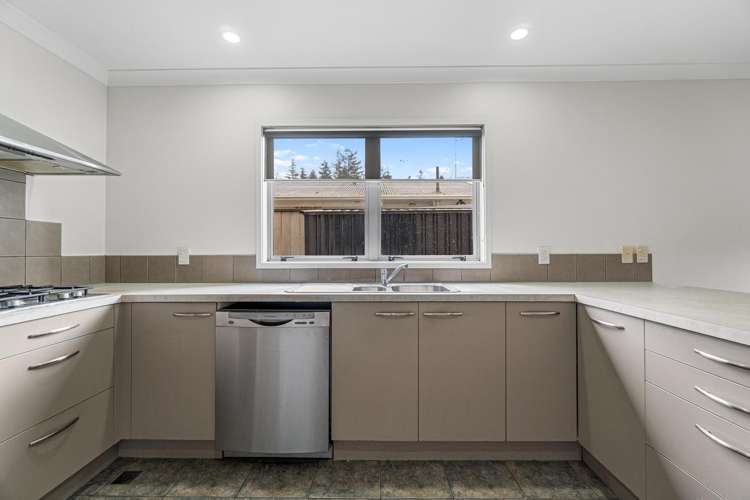 15A Charlemont Street Whitiora_9