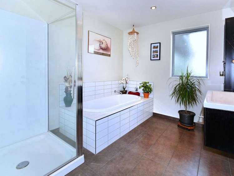 15 Mulholland Drive Darfield_19