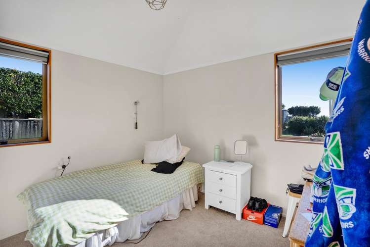 28 Pararewa Drive Whalers Gate_19