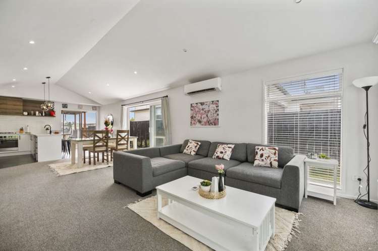 28 Pampas Drive Wainui_15