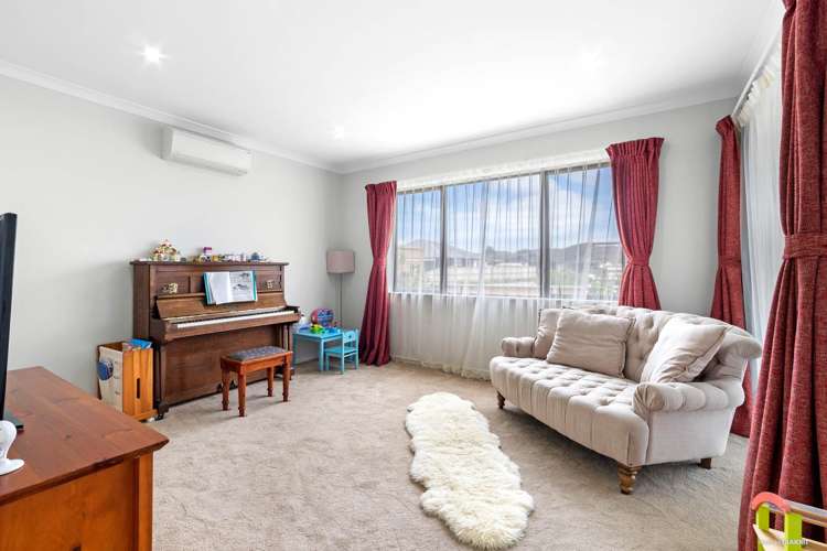 2 Floyd Road Riverhead_14