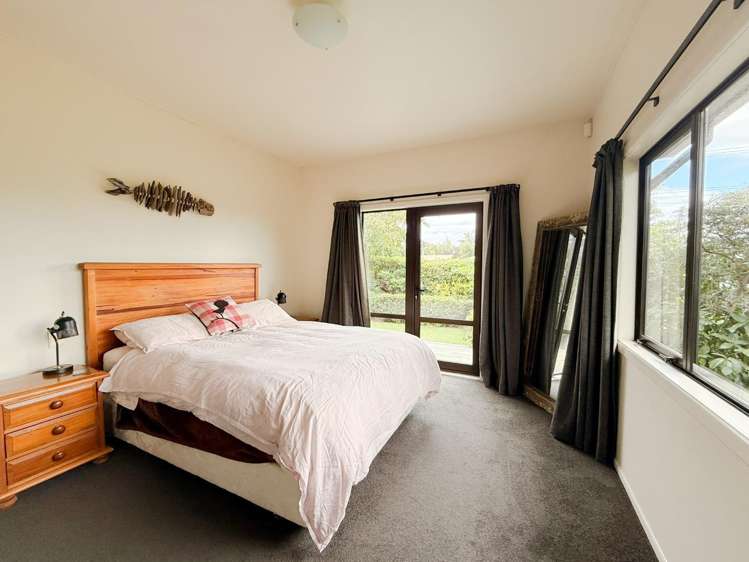 54 Hinekura Avenue 11210_13