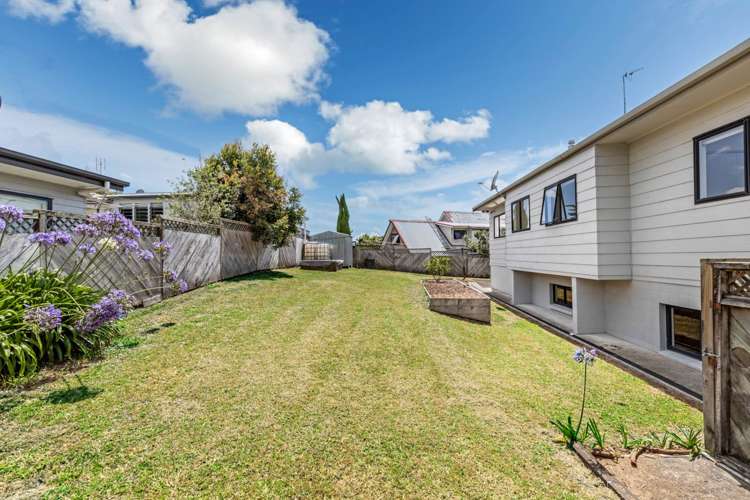 9 Hatfield Heights Hatfields Beach_6