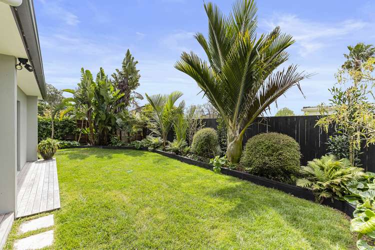 10 Sadgrove Terrace Mount Albert_20
