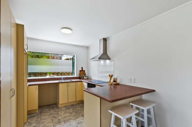 82 Kamara Road Glen Eden_10