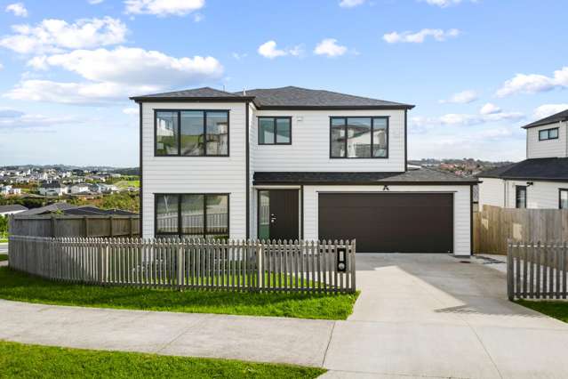 Modern Coastal Living in the Heart of Gulf Harbour