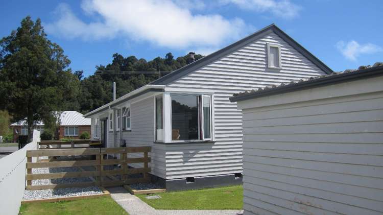 107 Marlborough Street Greymouth_15