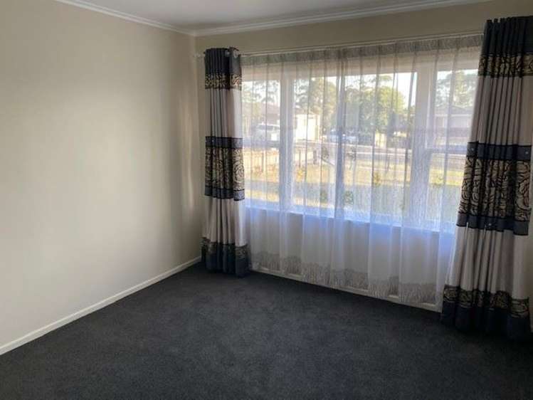 206 Edmonton Road Te Atatu South_13