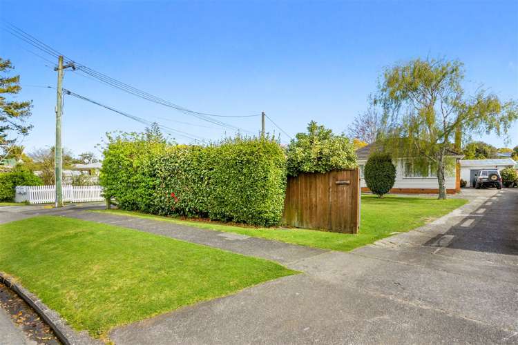52 Yeovil Road Te Atatu Peninsula_8