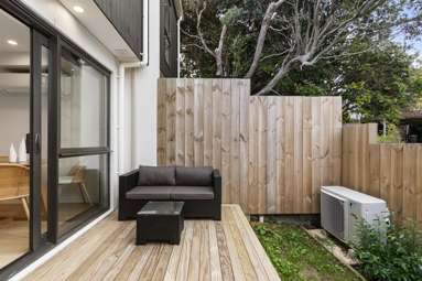 72E Weatherly Road_2
