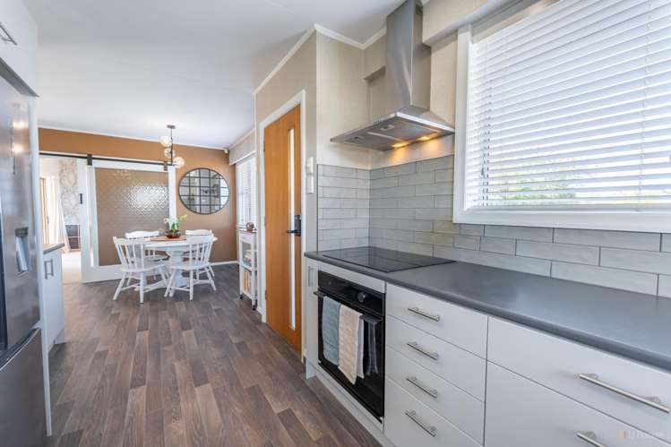 21 Sherratt Street West End_27