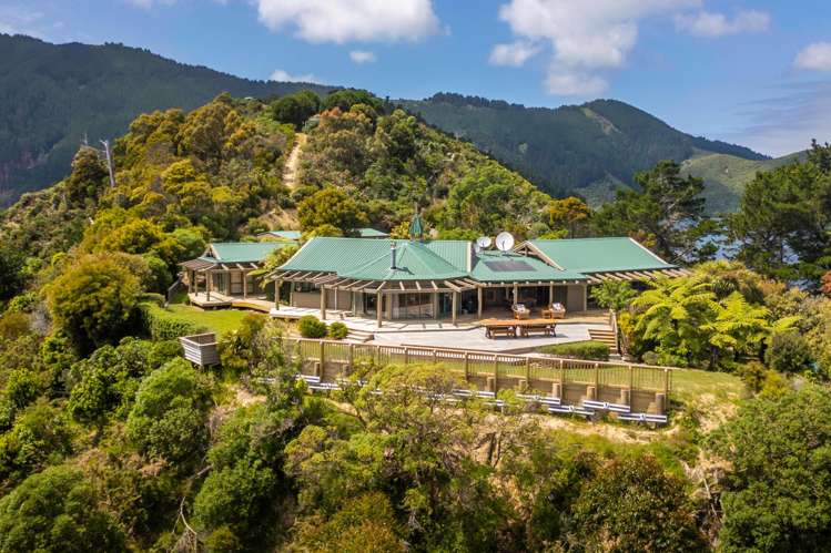 Ahitarakihi Bay Arapaoa Island_34