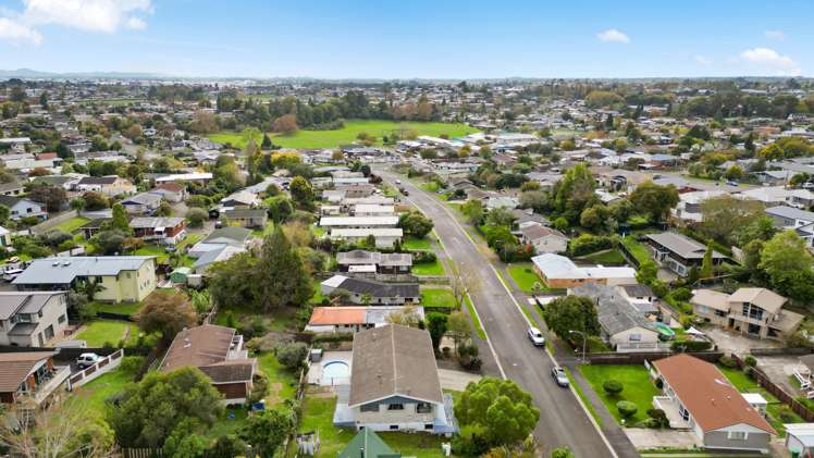 42 Hazelwood Avenue Dinsdale_36