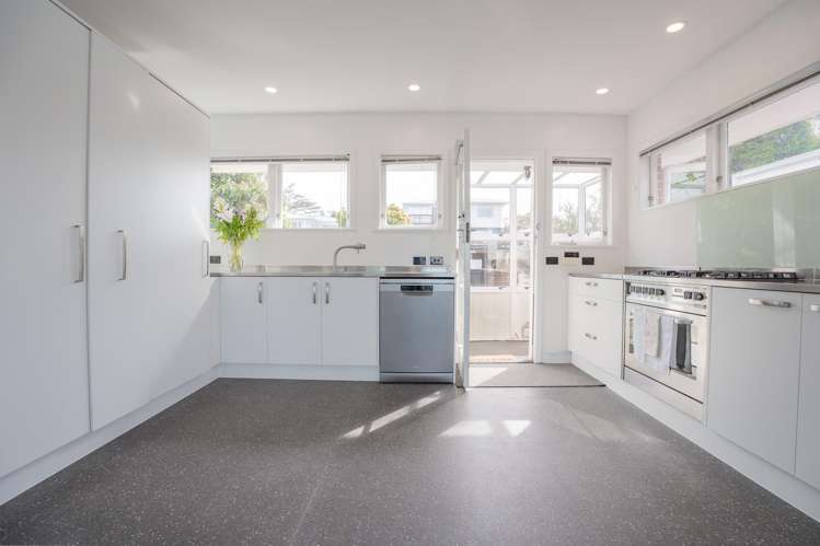 1/36 Holland Road_2