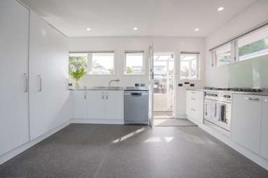 1/36 Holland Road_3