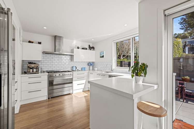 21 Muritai Terrace Mount Pleasant_7