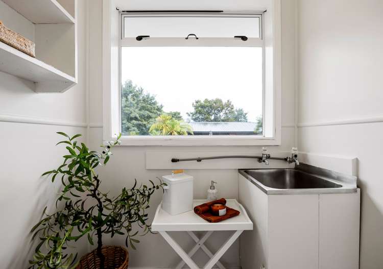 9 Morrison Crescent Glenview_22