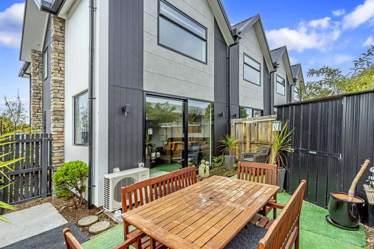1/61 Peverel Street_2