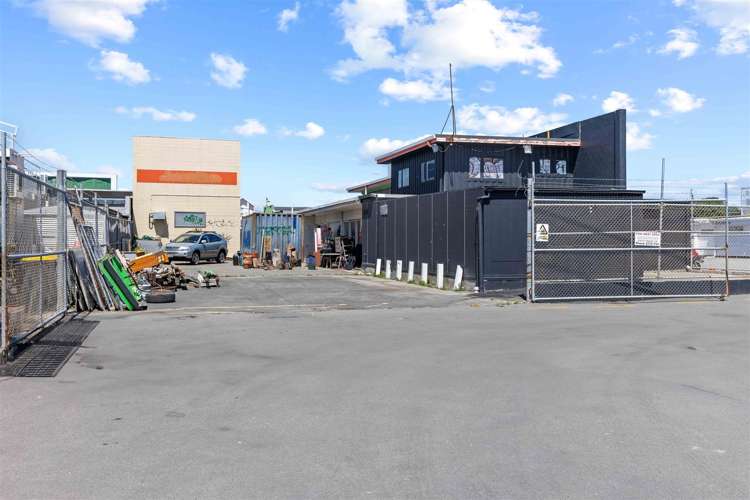 96, 100, 104 Brighton Mall, 47 Hawke Street New Brighton_5