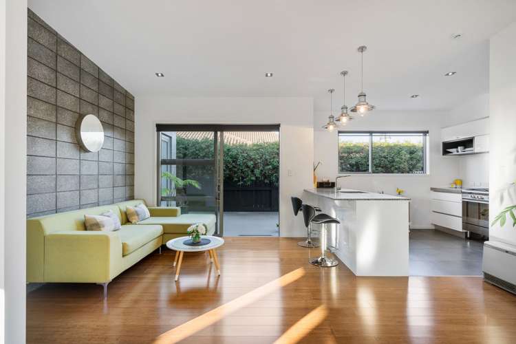 118 Oriental Parade Papamoa_5