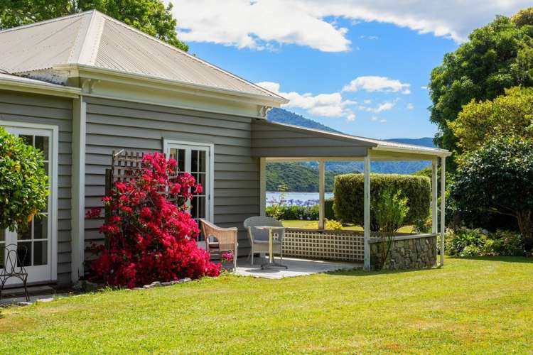 1024/1028 Elie Bay Road Pelorus Sound_17