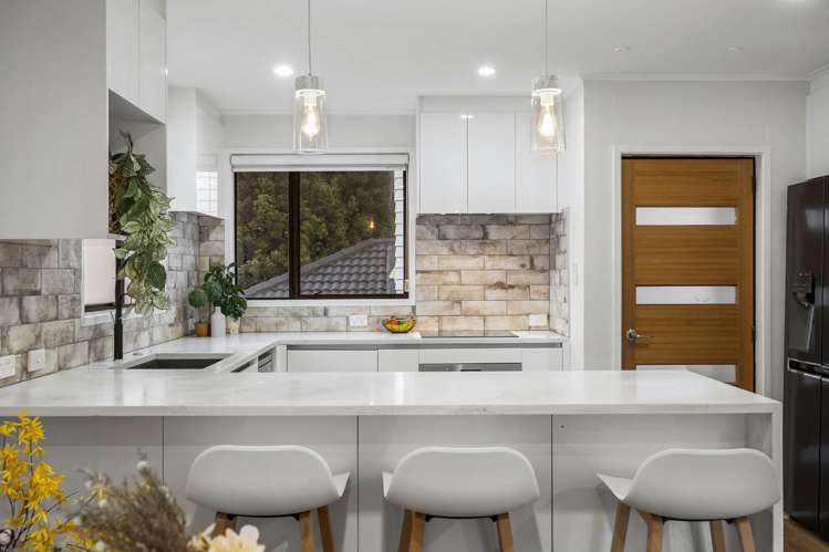 33 Trias Road Totara Vale_30