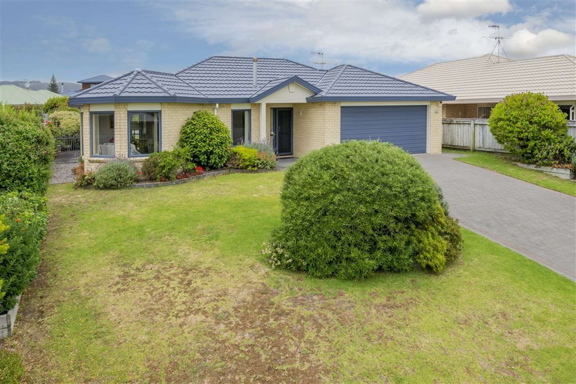 24 Barrett Drive Waikanae Beach_0