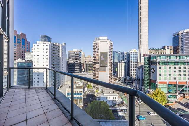 ‘Extreme discount’ penthouse falls short at auction - but will buyers now go to $550K?