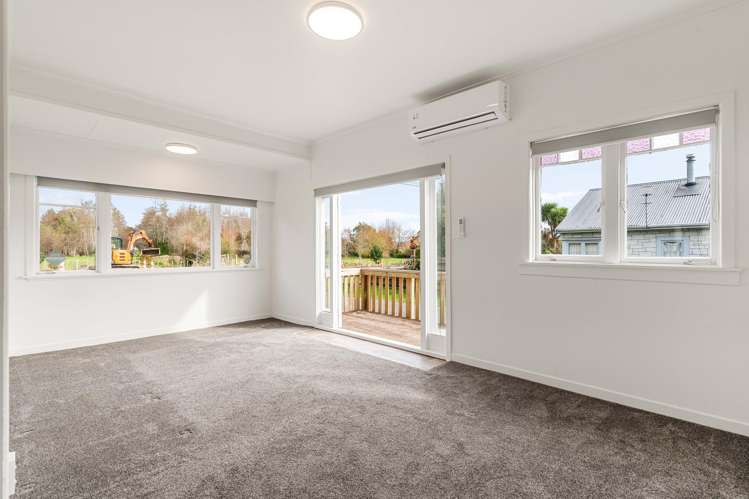 13 & 13A Lee Road Hannahs Bay_6