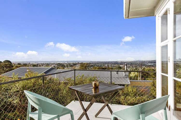 8 Fairmount Road Titirangi_17