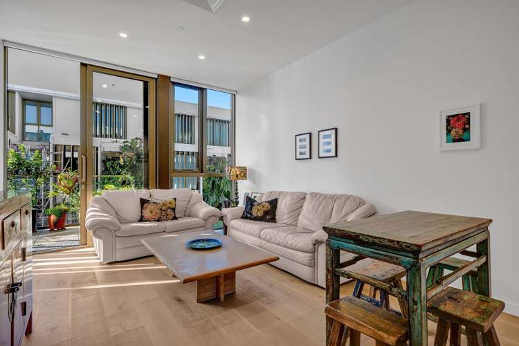 404/12 St Marks Road Remuera_4