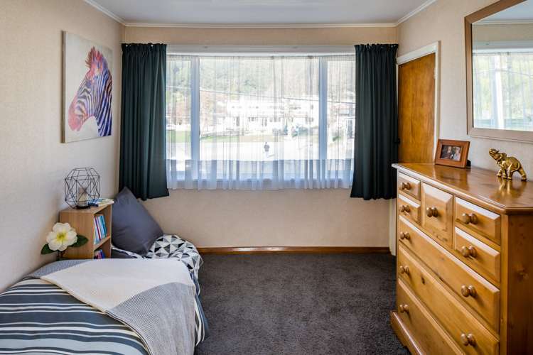 209b Waddington Drive Naenae_10