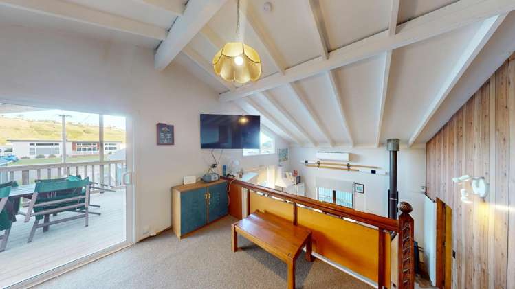 27 Mowhanau Drive 11473_5