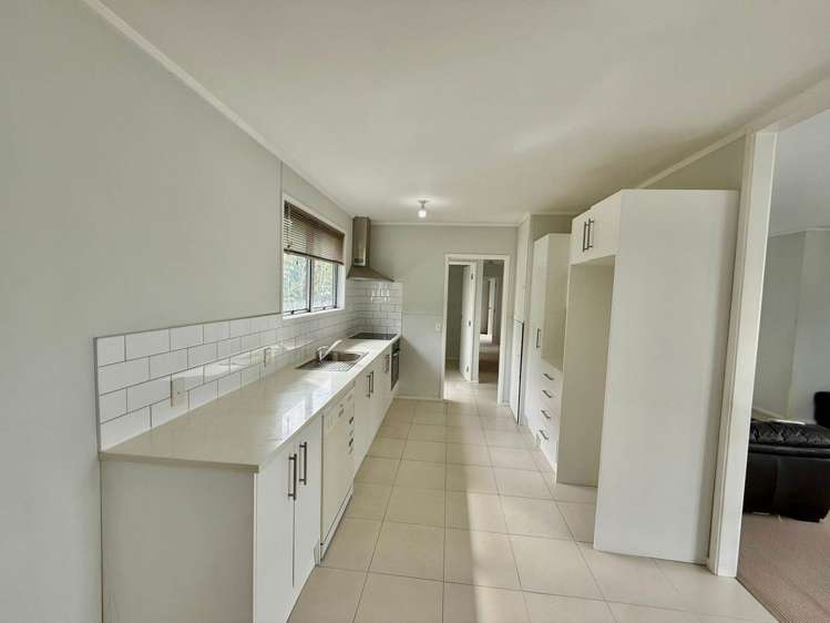 6 Yearsley Place Manurewa_3