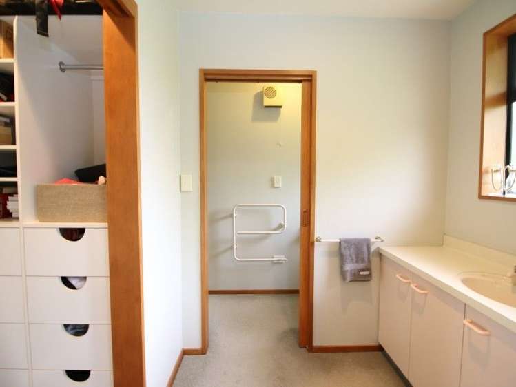 23 Falcon Drive Allenton_19