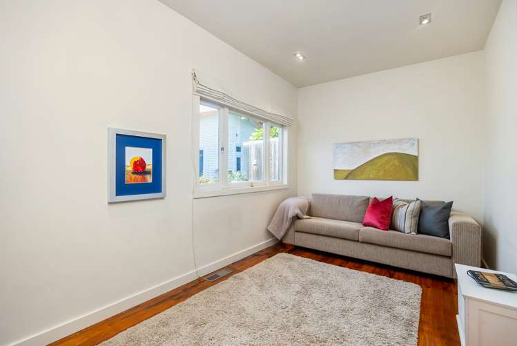 3 Fergusson Avenue Sandringham_26