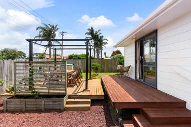 22c Tironui Station Road East_1