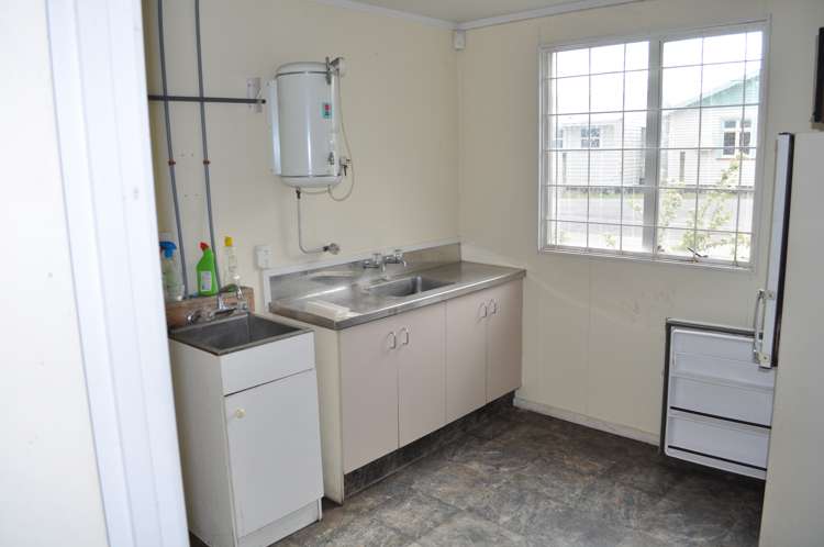 92 Katere Road Waiwhakaiho_6