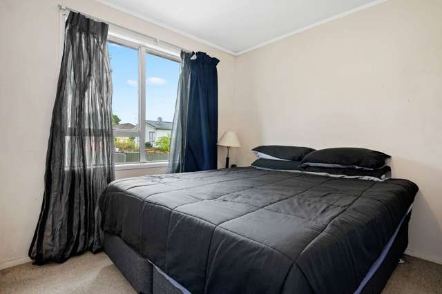 23 Desmond Place Otara_3