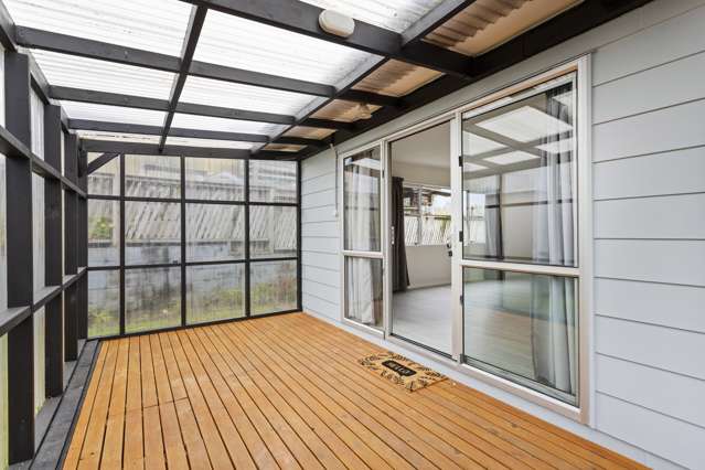 2/152 Rathgar Road Henderson_3