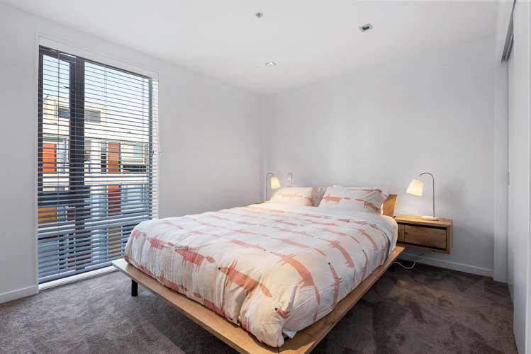 8B/82 Cable Street Te Aro_6