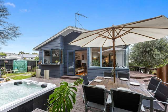 Snap this up - coastal family living
