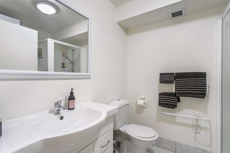 9/3a Harrison Road Mount Wellington_10