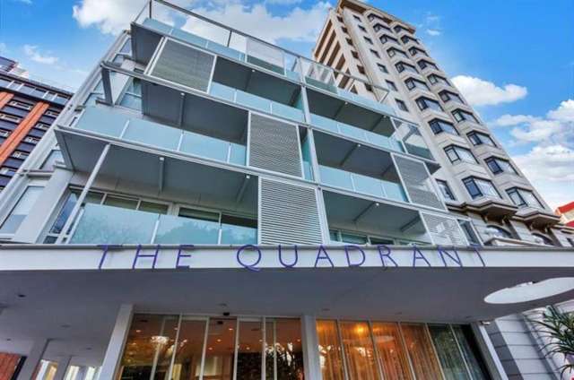 1806/10 Waterloo Quadrant Auckland Central_1