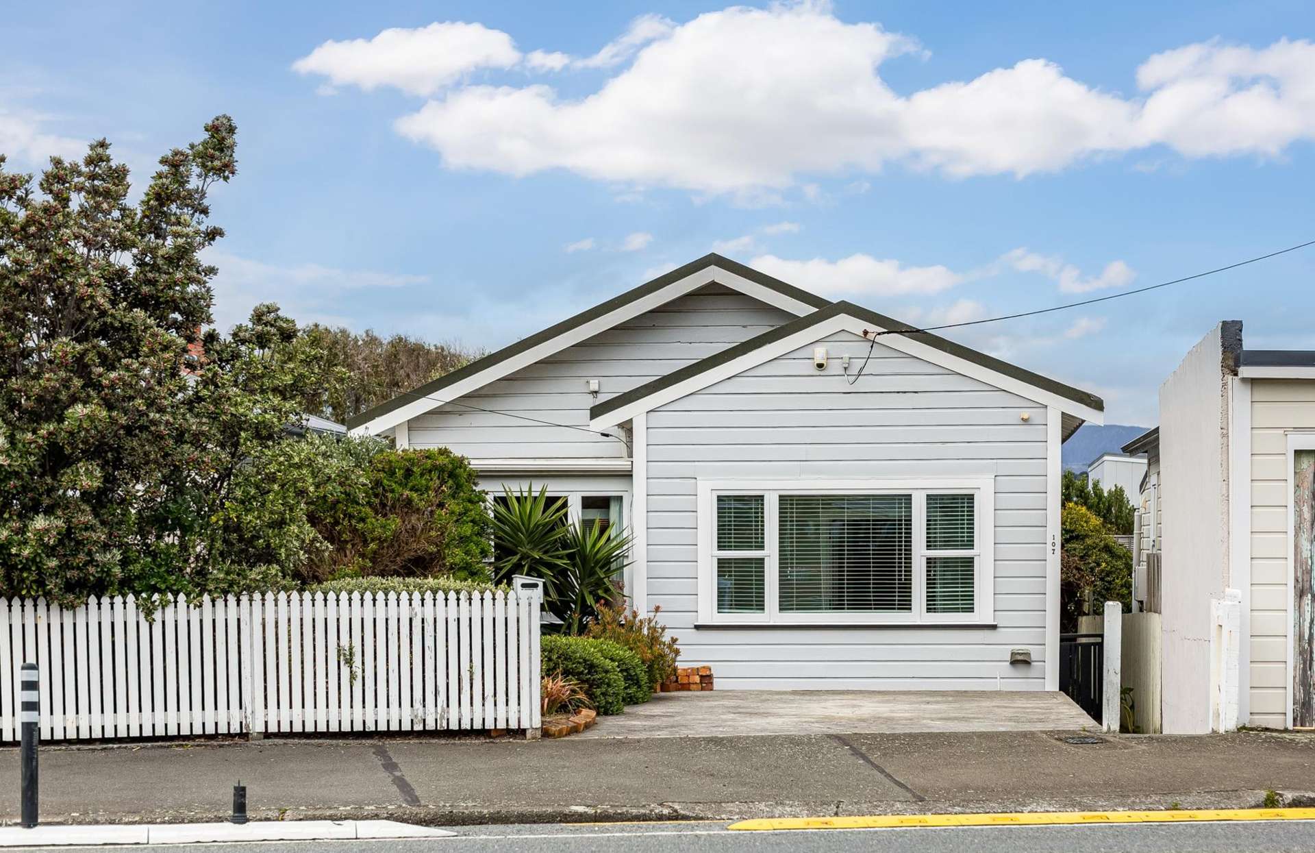 107 Onepu Road Lyall Bay_0