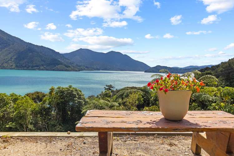 126 Moetapu Bay Road_1