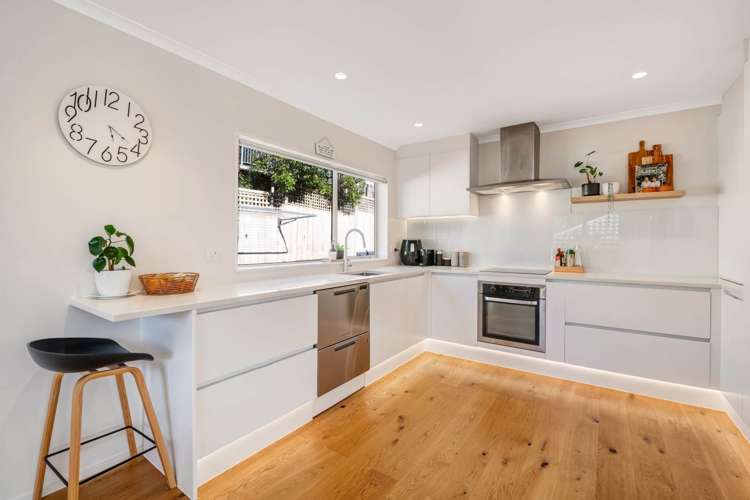 7b Kestrel Heights Arkles Bay_15