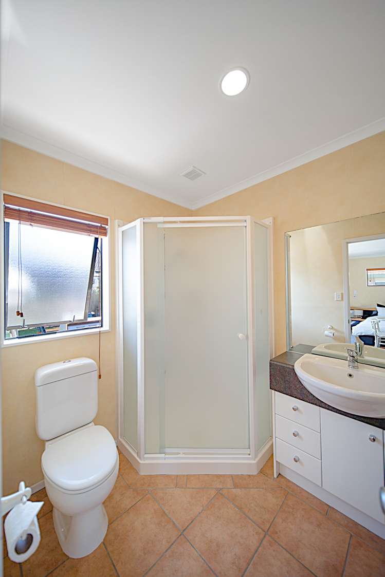 8 Nad Place East Tamaki Heights_20