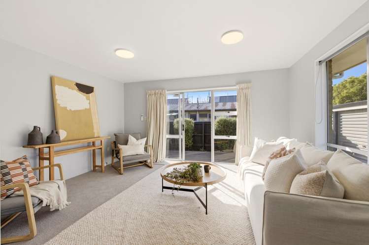 2/19 Cheviot Street_2